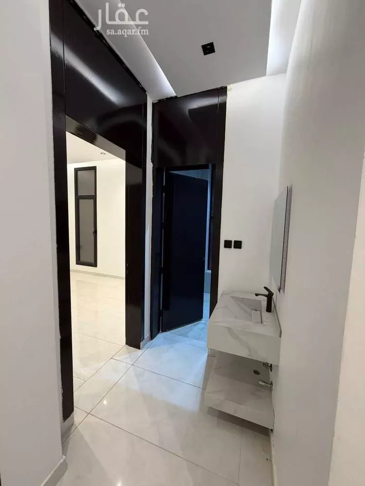 عمارة للبيع في شارع أبي الفتح بن العلامة العجيمي, حي البيان, مدينة الرياض, منطقة الرياض صورة 2