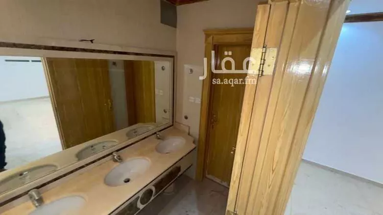 فيلا للبيع في شارع أبي الندى, حي العريجاء الغربي, مدينة الرياض, منطقة الرياض صورة 5