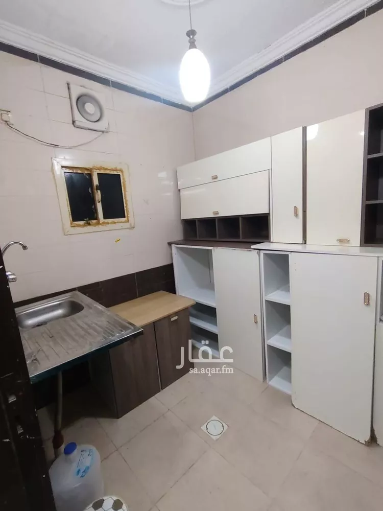 شقة للإيجار في شارع 54 ب, حي الروضة, مدينة جازان, منطقة جازان صورة 5