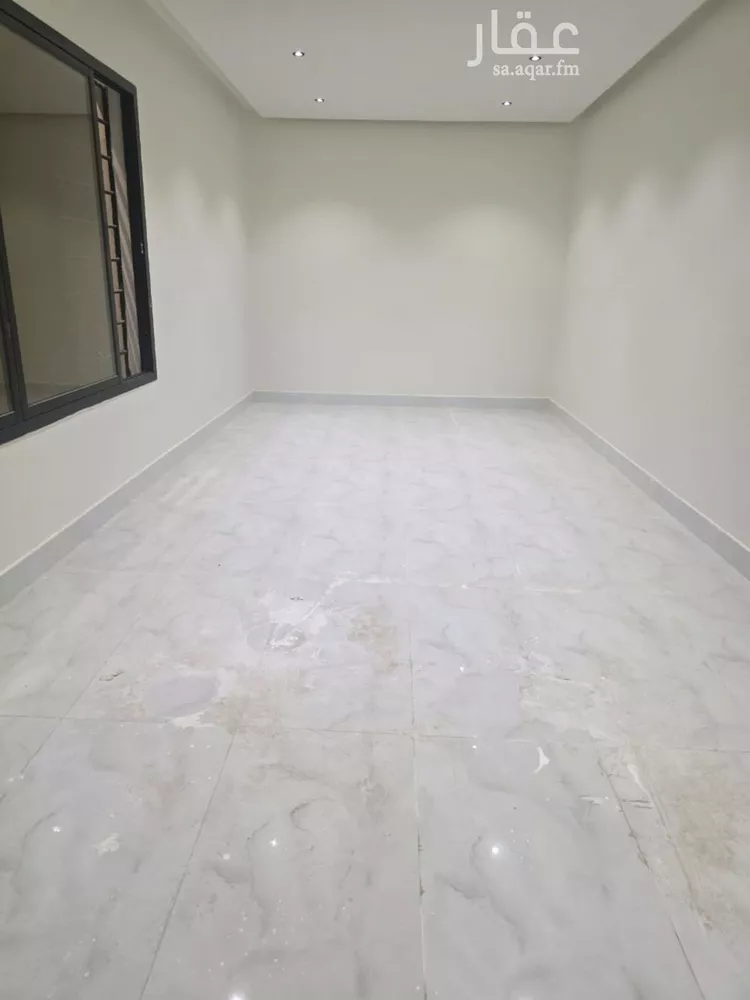 فيلا للبيع في شارع حسين الأبريقي, حي عكاظ, مدينة الرياض, منطقة الرياض صورة 5