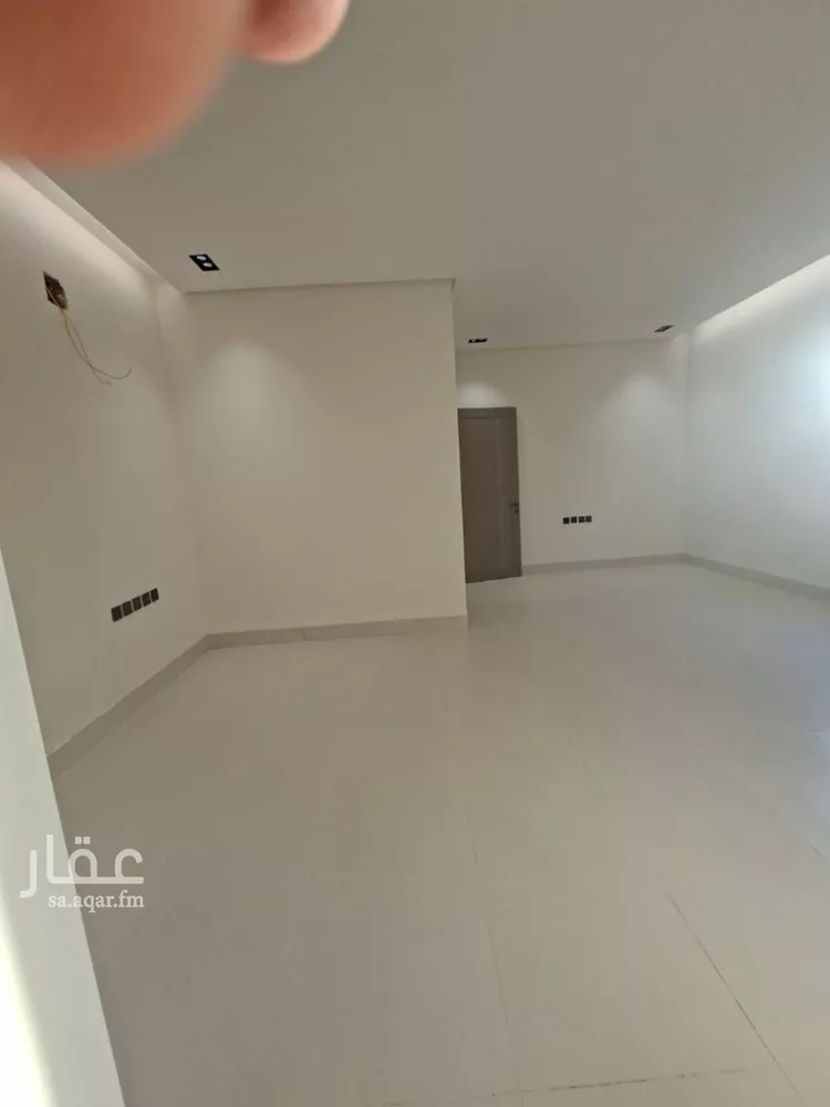 دور للبيع في شارع الشعاع, حي شبرا, مدينة الرياض, منطقة الرياض 11