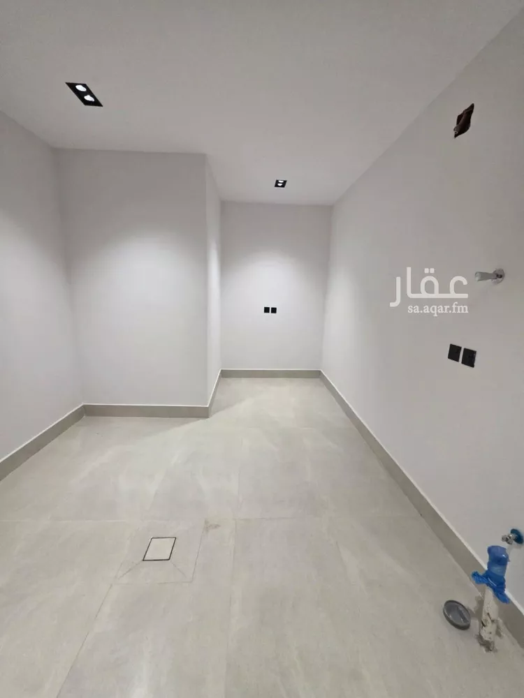 شقة للبيع في شارع أحمد بن رسلان, حي بدر, مدينة الرياض, منطقة الرياض 6