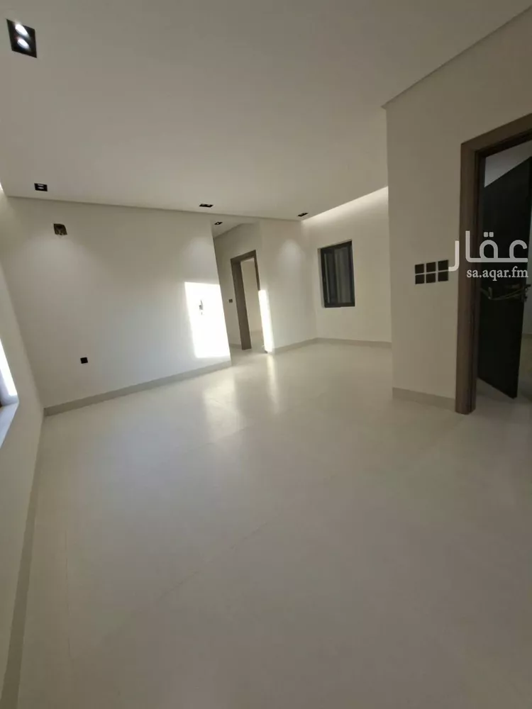 دور للبيع في شارع الشعاع, حي شبرا, مدينة الرياض, منطقة الرياض 14