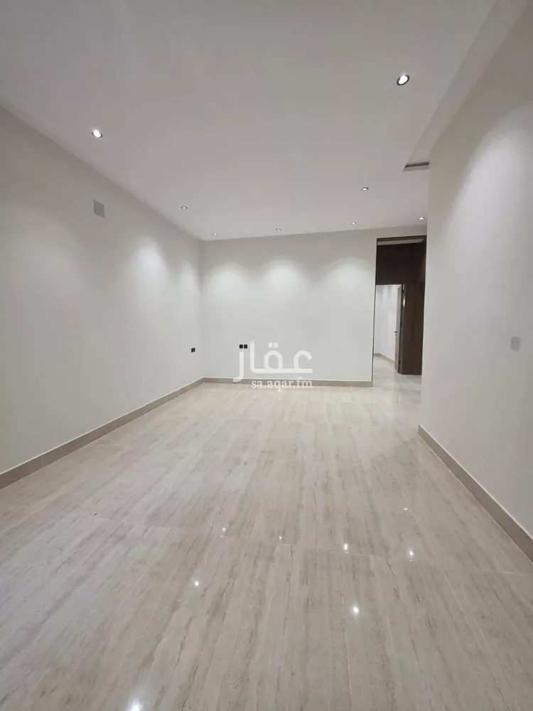 دور للبيع في شارع عبدالرحمن بن موسى, حي العوالي, مدينة الرياض, منطقة الرياض صورة 4