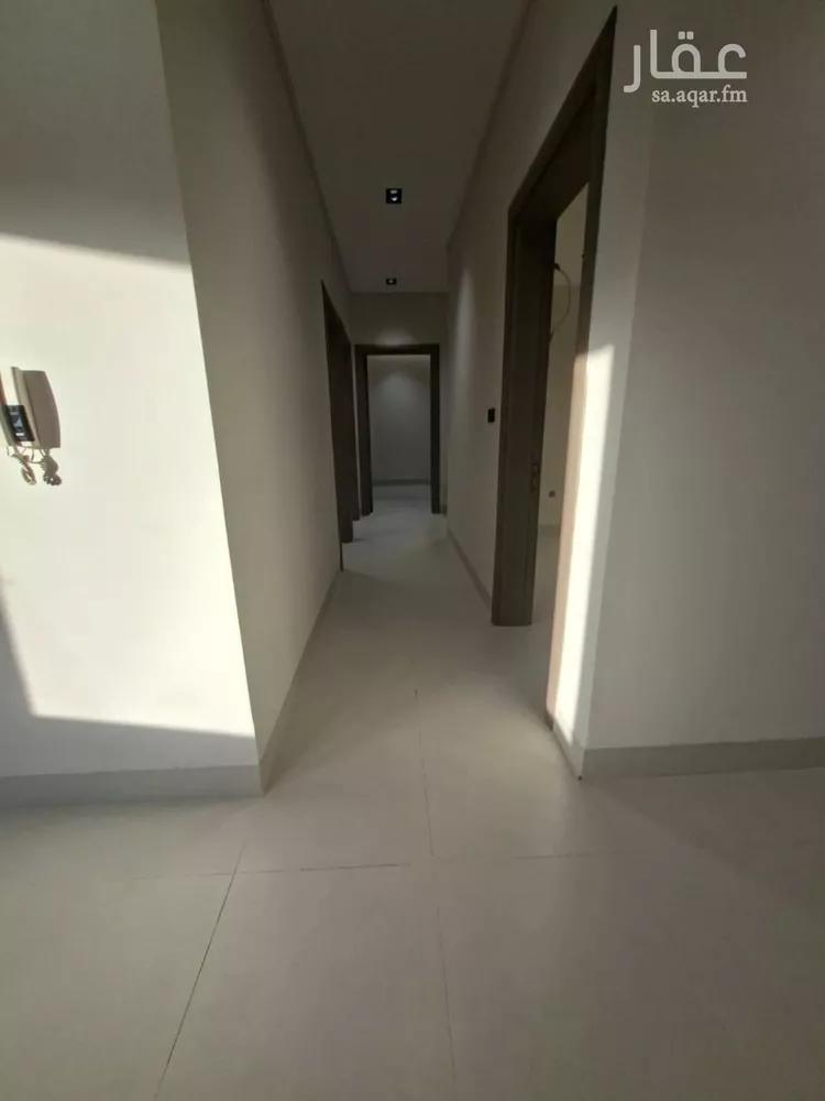 دور للبيع في شارع الشعاع, حي شبرا, مدينة الرياض, منطقة الرياض 16