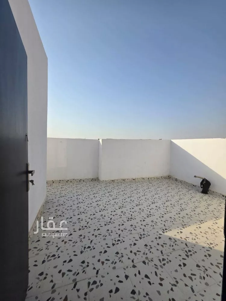 Floor for Sale in Riyadh Taiba 7