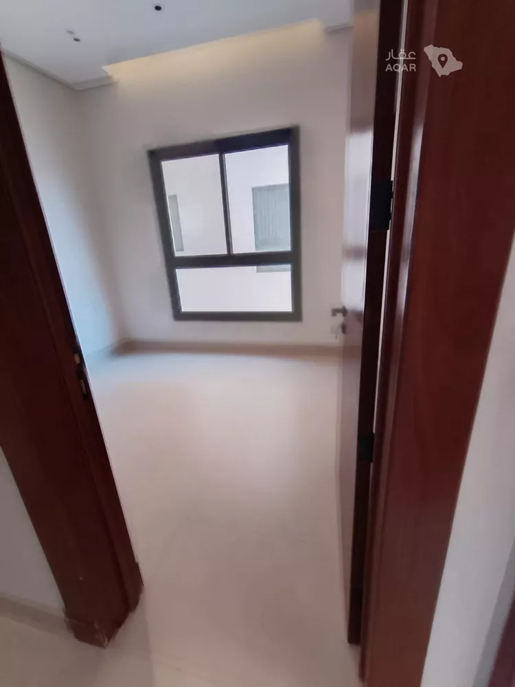 شقة للإيجار في شارع عبدالملك بن عباس, حي المهدية, مدينة الرياض, منطقة الرياض 4