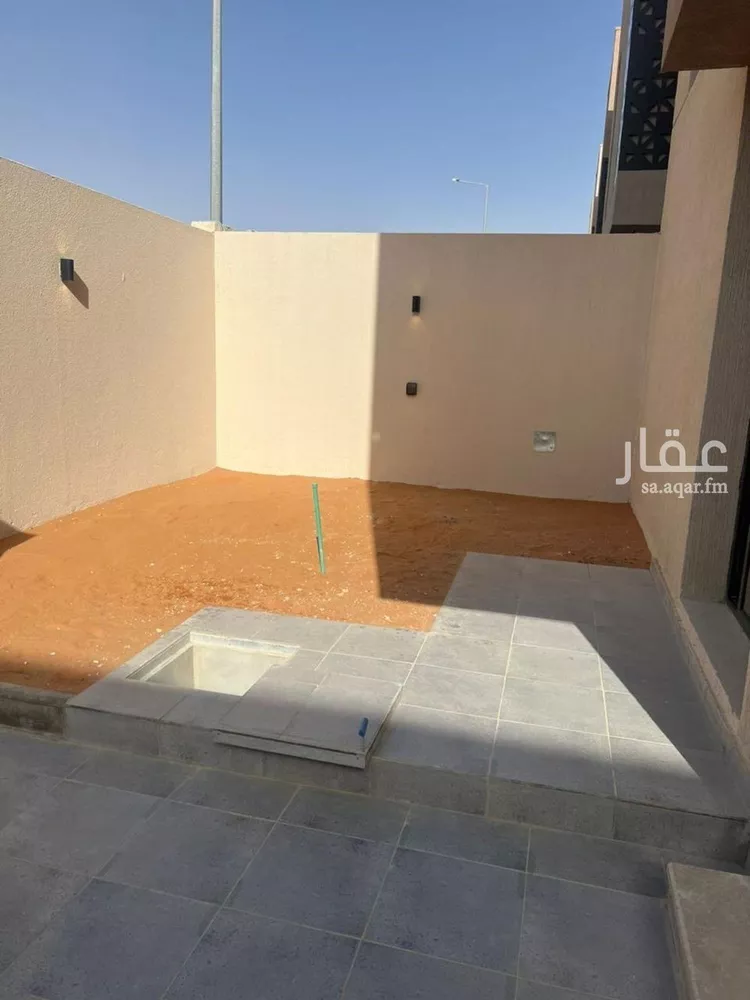 فيلا للإيجار في شارع عبدالملك البرداني, حي العارض, مدينة الرياض, منطقة الرياض 14