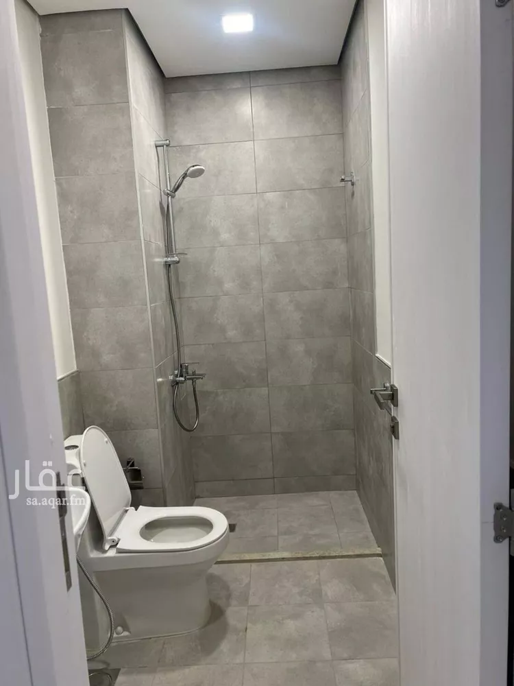 فيلا للإيجار في شارع عبدالملك البرداني, حي العارض, مدينة الرياض, منطقة الرياض 6