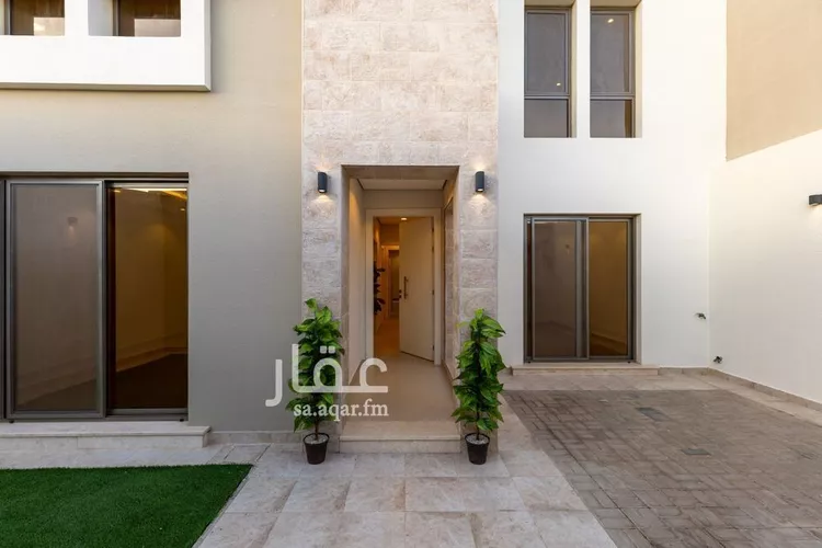 فيلا للبيع في شارع عبدالرزاق ابن همام ابن نافع, حي نبلاء, مدينة المدينة المنورة, منطقة المدينة المنورة صورة 5