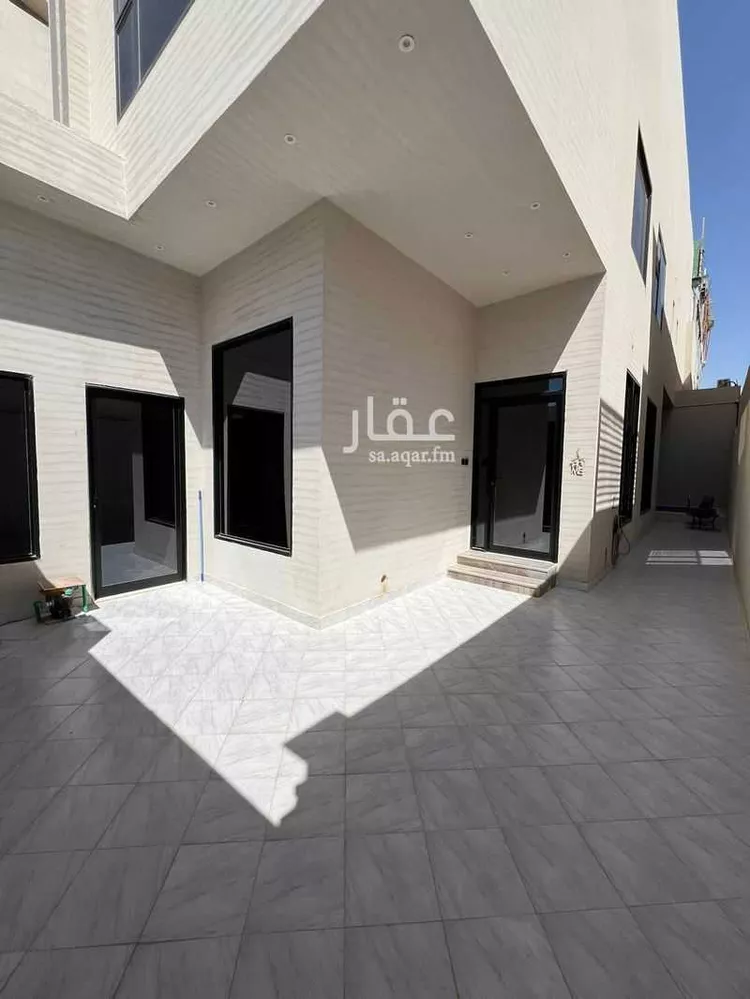 Floor for Sale in Riyadh An Narjis 10