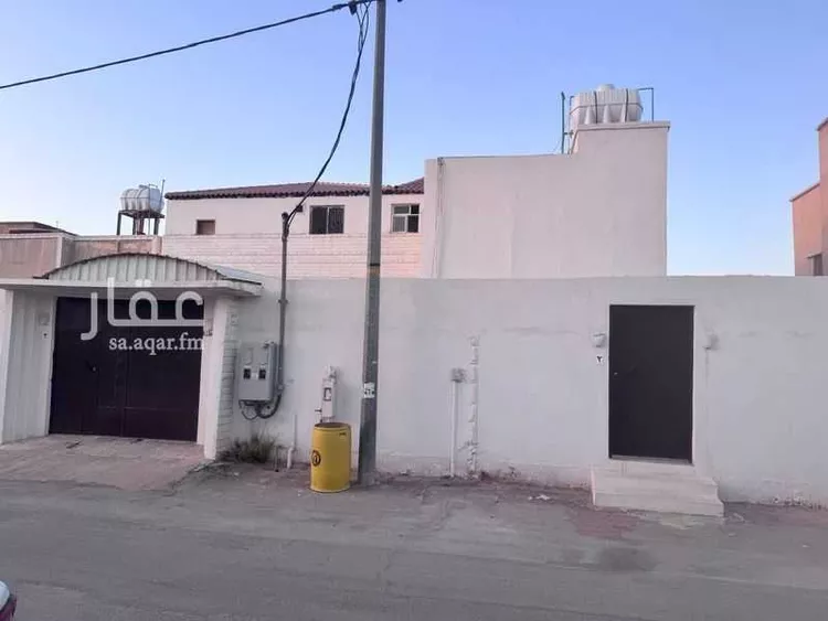 فيلا للبيع في شارع علي زين العابدين, حي الملك فهد, مدينة المجمعه, منطقة الرياض