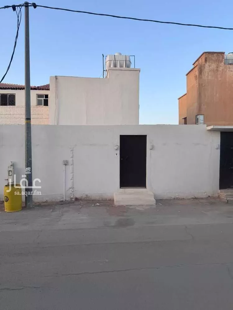فيلا للبيع في شارع علي زين العابدين, حي الملك فهد, مدينة المجمعه, منطقة الرياض صورة 3