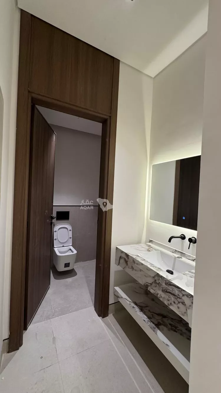 Floor for Rent in Riyadh As Safaa 13