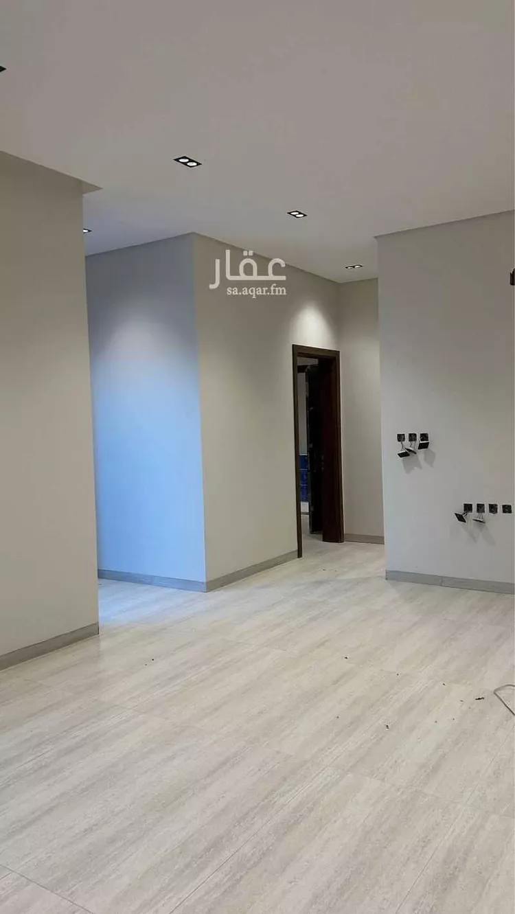 فيلا للبيع في شارع الحصين بن الحارث القرشي, حي الصفاء, مدينة الرياض, منطقة الرياض صورة 2