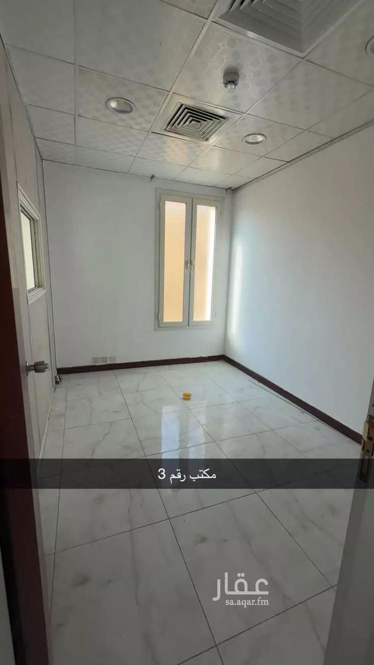 مكتب تجاري للإيجار في شارع محمد بن مسلمة الأنصاري, حي الملز, مدينة الرياض, منطقة الرياض صورة 2