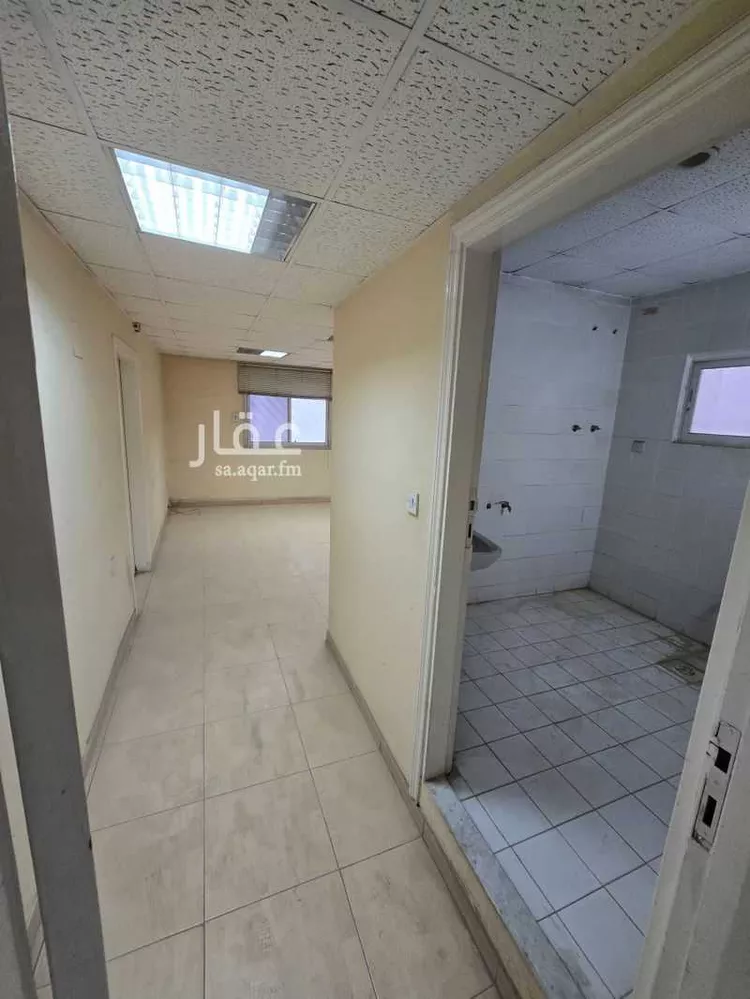 فيلا للإيجار في شارع الإمام عبدالله بن ثنيان آل سعود, حي الضباط, مدينة الرياض, منطقة الرياض