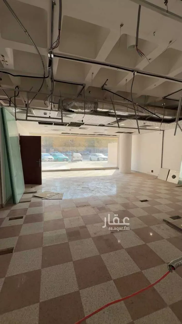 محل للإيجار في شارع محمد بن مسلمة الأنصاري, حي الملز, مدينة الرياض, منطقة الرياض صورة 2