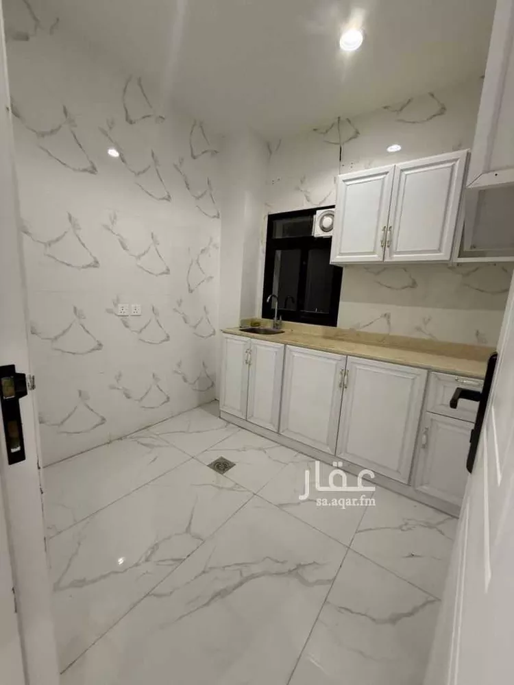 شقة للإيجار في شارع الحارث بن الحباب, حي الضباط, مدينة الرياض, منطقة الرياض صورة 2