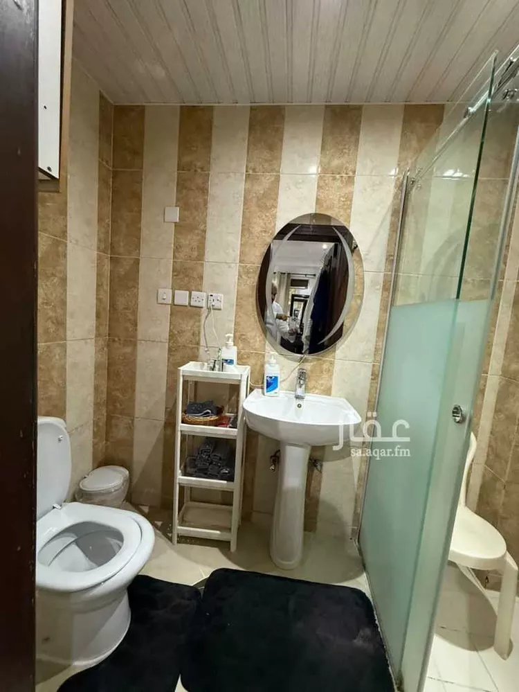 دور للإيجار في شارع عبدالله الدملوجي, حي الضباط, مدينة الرياض, منطقة الرياض 8