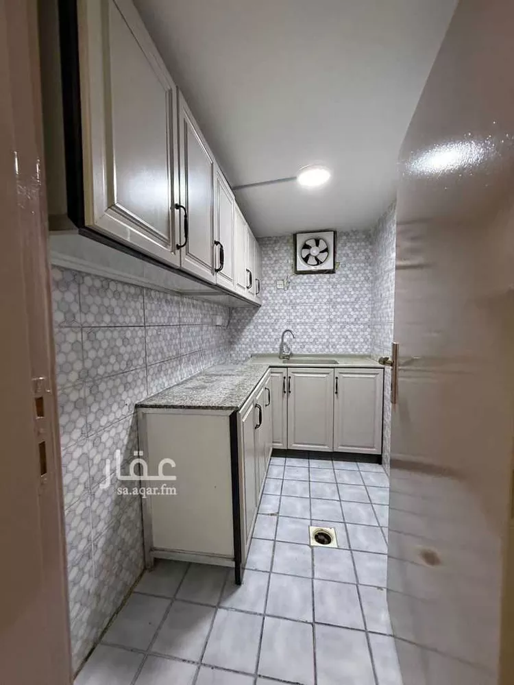 شقة للإيجار في شارع الشيخ مبارك الصباح, حي العليا, مدينة الرياض, منطقة الرياض صورة 2