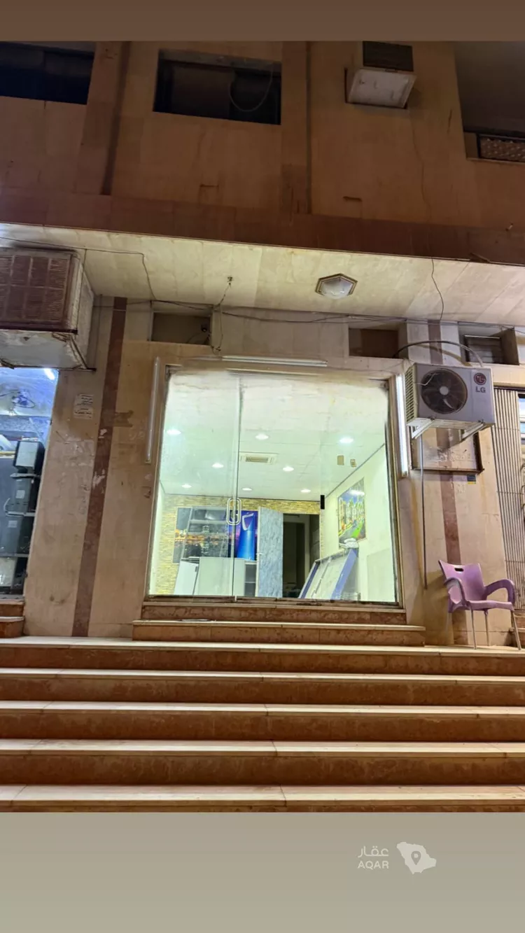 محل للإيجار في شارع ابن كثير, حي الملك عبدالعزيز, مدينة الرياض, منطقة الرياض 3