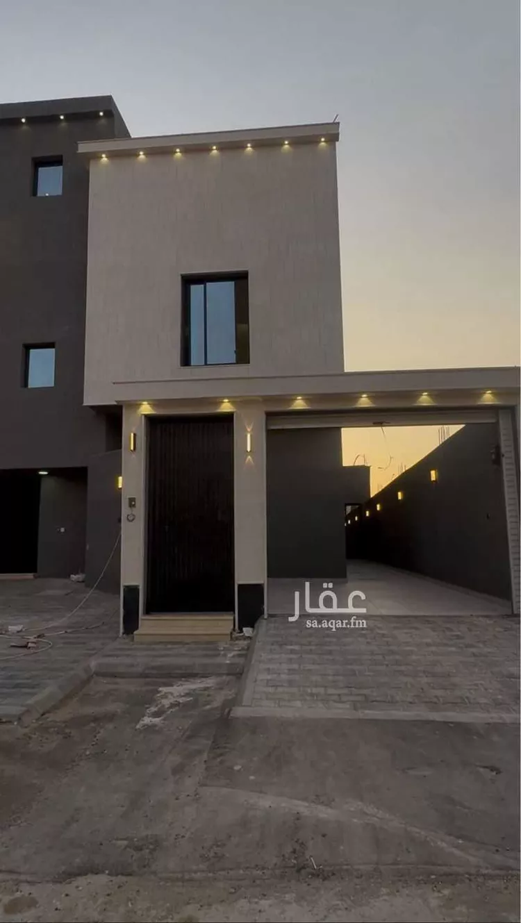 دور للبيع في شارع الحسن الخطير, حي عكاظ, مدينة الرياض, منطقة الرياض صورة 2
