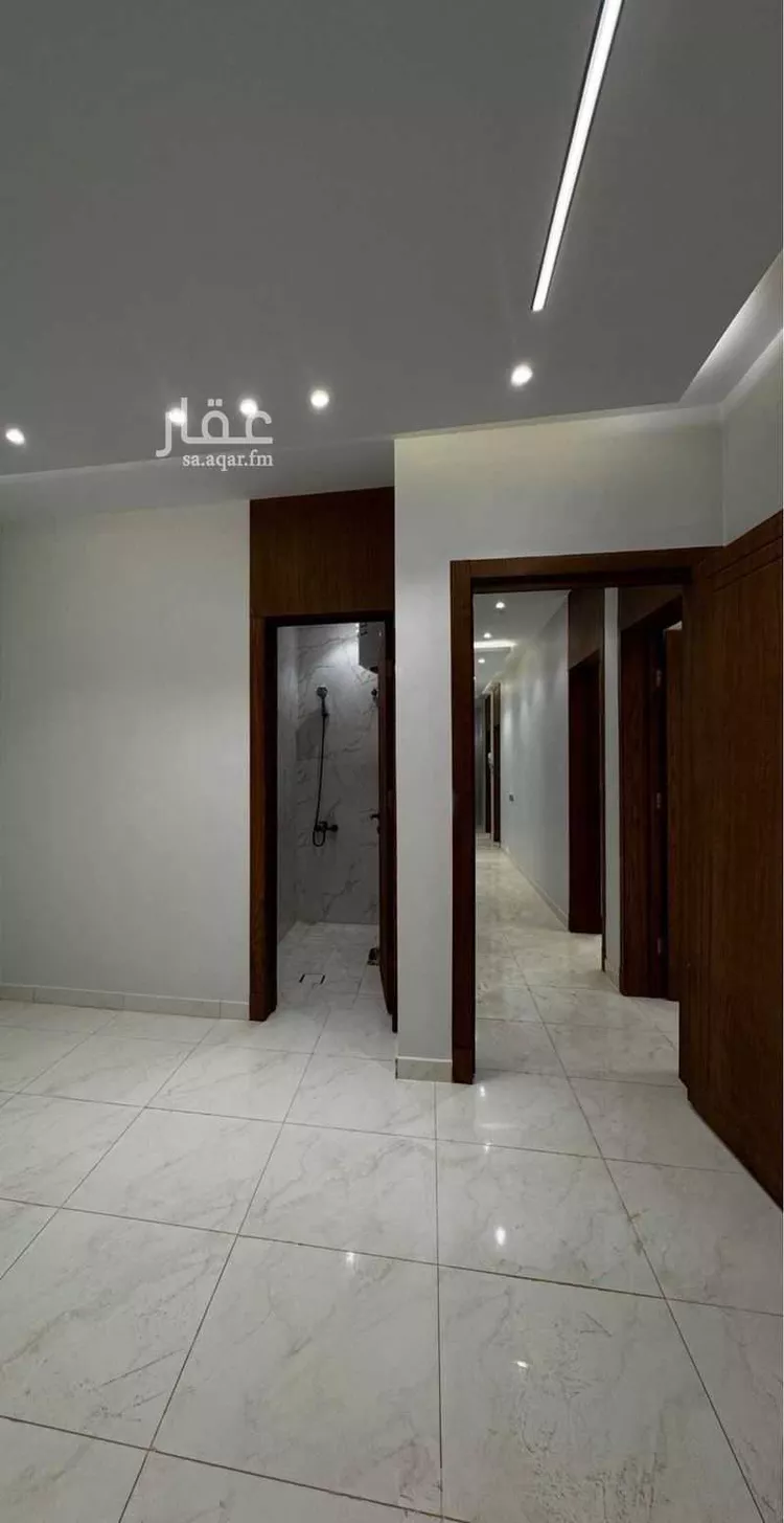 دور للبيع في شارع الحارث بن عبدالرحمن, حي عكاظ, مدينة الرياض, منطقة الرياض صورة 3