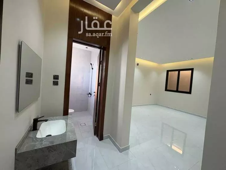 دور للبيع في شارع قطب الدين القسطلاني, حي عكاظ, مدينة الرياض, منطقة الرياض