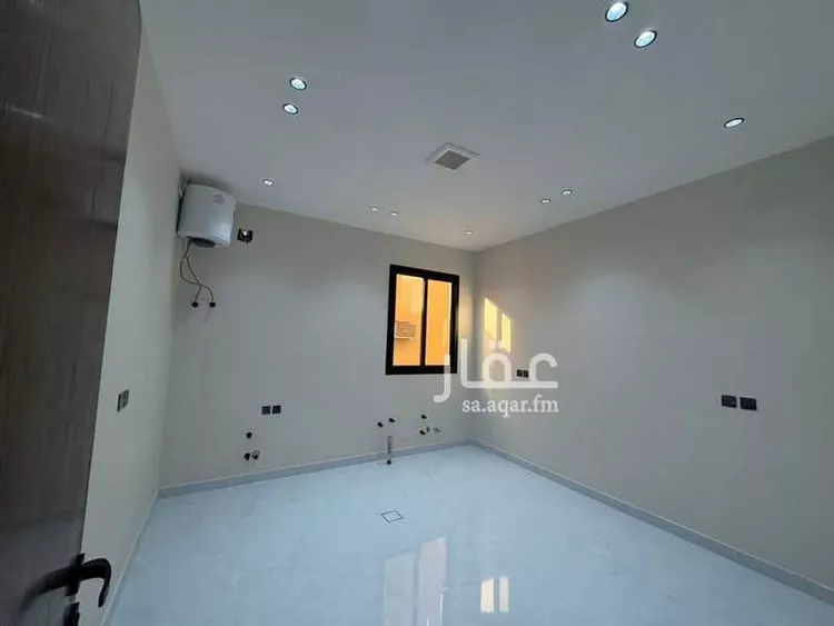 دور للبيع في شارع قطب الدين القسطلاني, حي عكاظ, مدينة الرياض, منطقة الرياض صورة 3