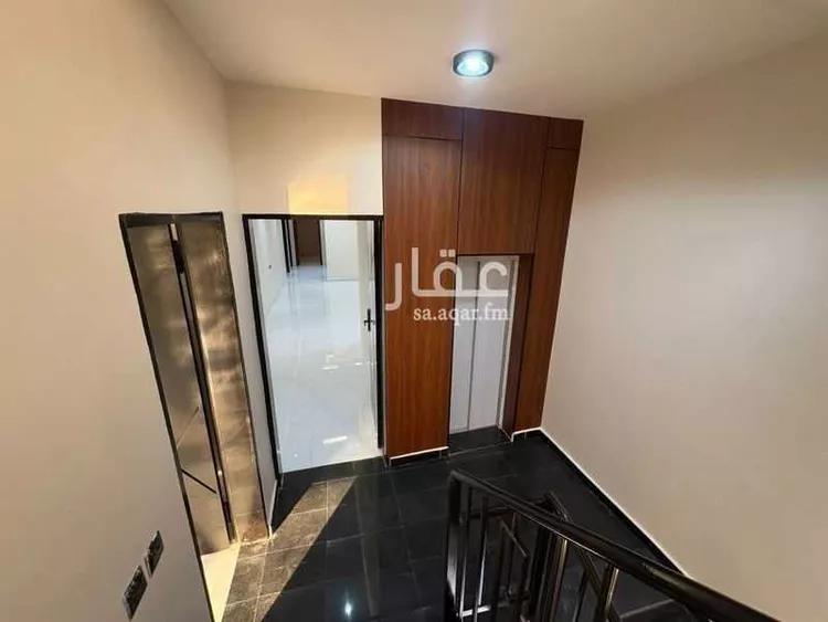 دور للبيع في شارع قطب الدين القسطلاني, حي عكاظ, مدينة الرياض, منطقة الرياض صورة 2
