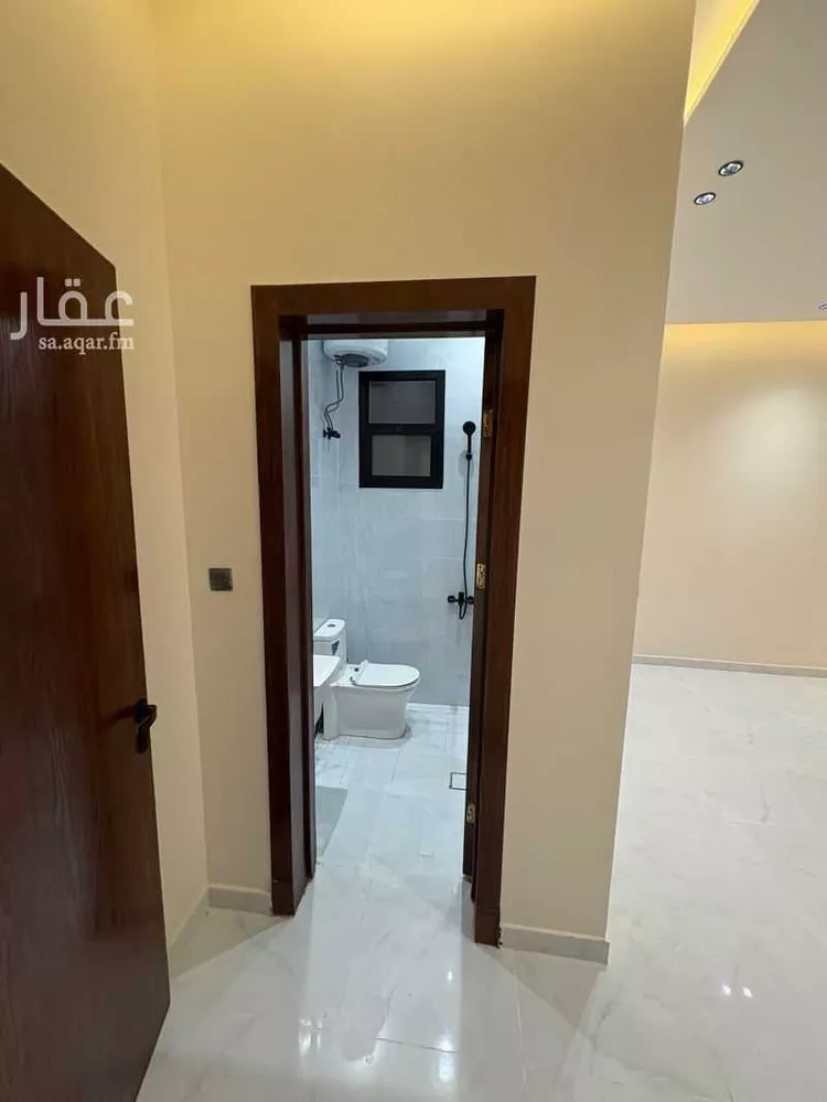 دور للبيع في شارع قطب الدين القسطلاني, حي عكاظ, مدينة الرياض, منطقة الرياض صورة 2
