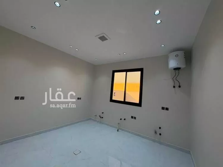 دور للبيع في شارع قطب الدين القسطلاني, حي عكاظ, مدينة الرياض, منطقة الرياض 9
