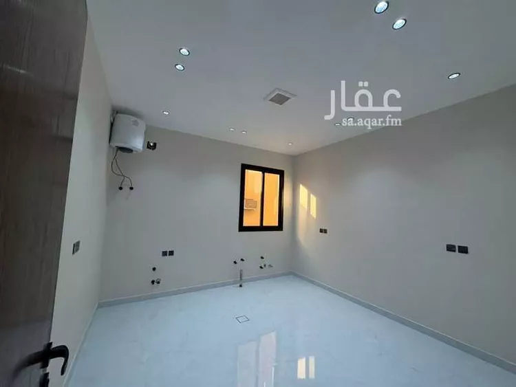 دور للبيع في شارع قطب الدين القسطلاني, حي عكاظ, مدينة الرياض, منطقة الرياض صورة 3