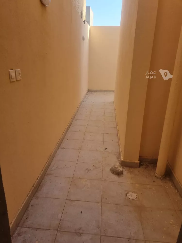 دور للبيع في شارع عبدالله ابن مالك ابن القثب, حي المدينة الصناعية, مدينة المدينة المنورة, منطقة المدينة المنورة 6
