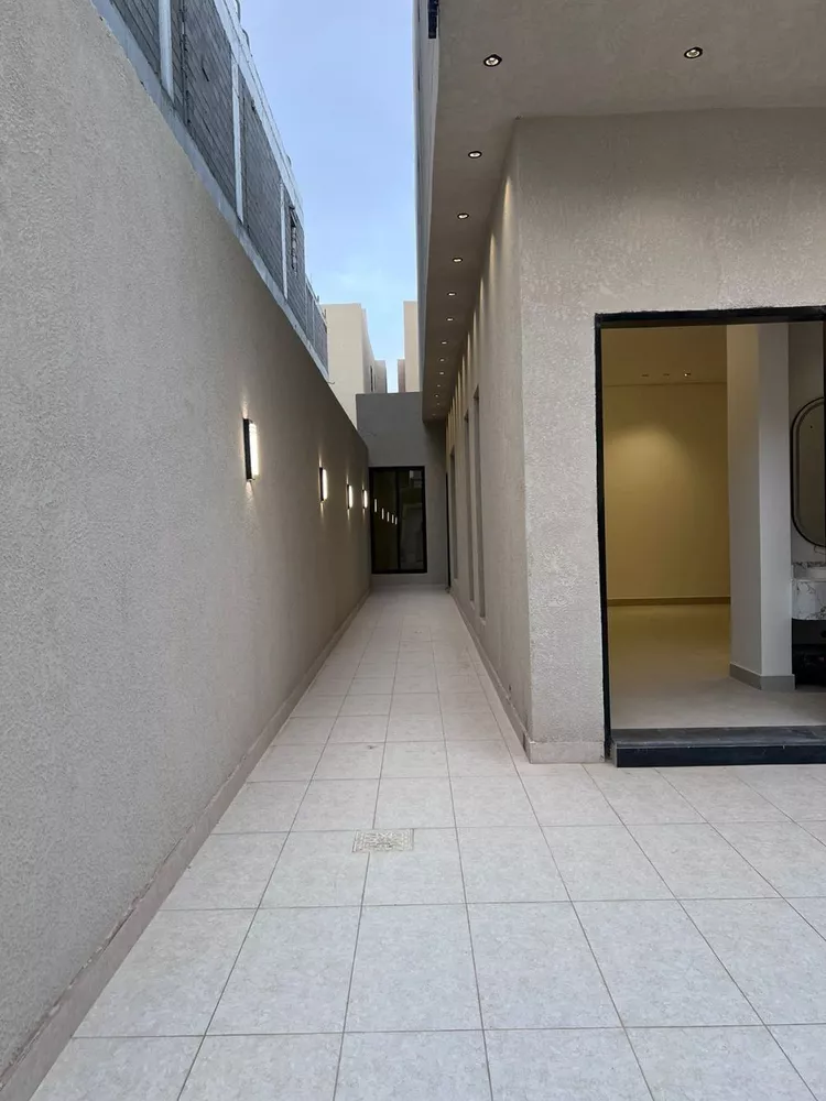 فيلا للبيع في شارع المتمرس الصحاري, حي الرمال, مدينة الرياض, منطقة الرياض 1 صورة