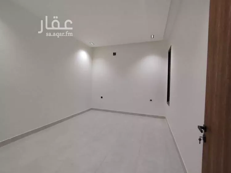 Floor for Sale in Riyadh Tuwaiq 14