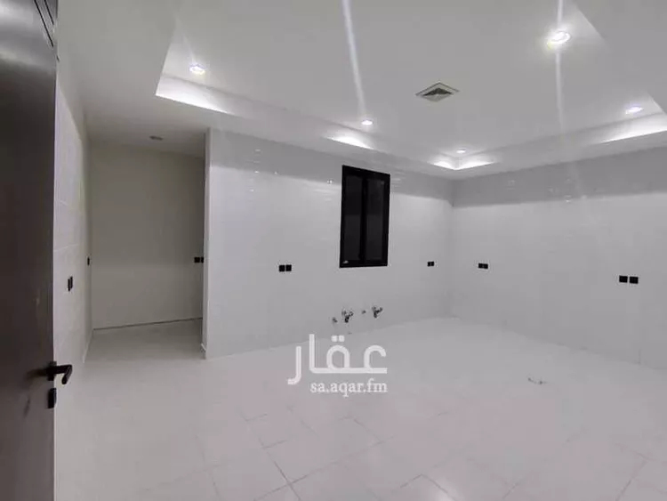 دور للبيع في شارع محمد بن احمد بن الضياء, حي عكاظ, مدينة الرياض, منطقة الرياض 18