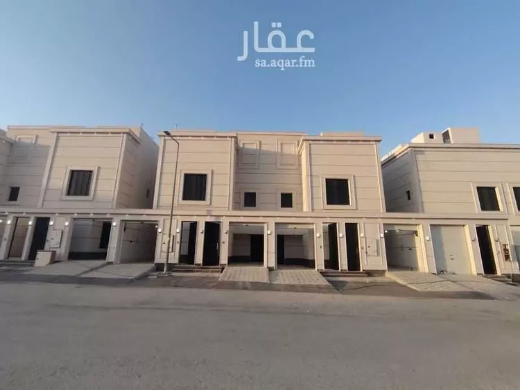 فيلا للبيع في شارع عبدالله السديس, حي بدر, مدينة الرياض, منطقة الرياض صورة 2