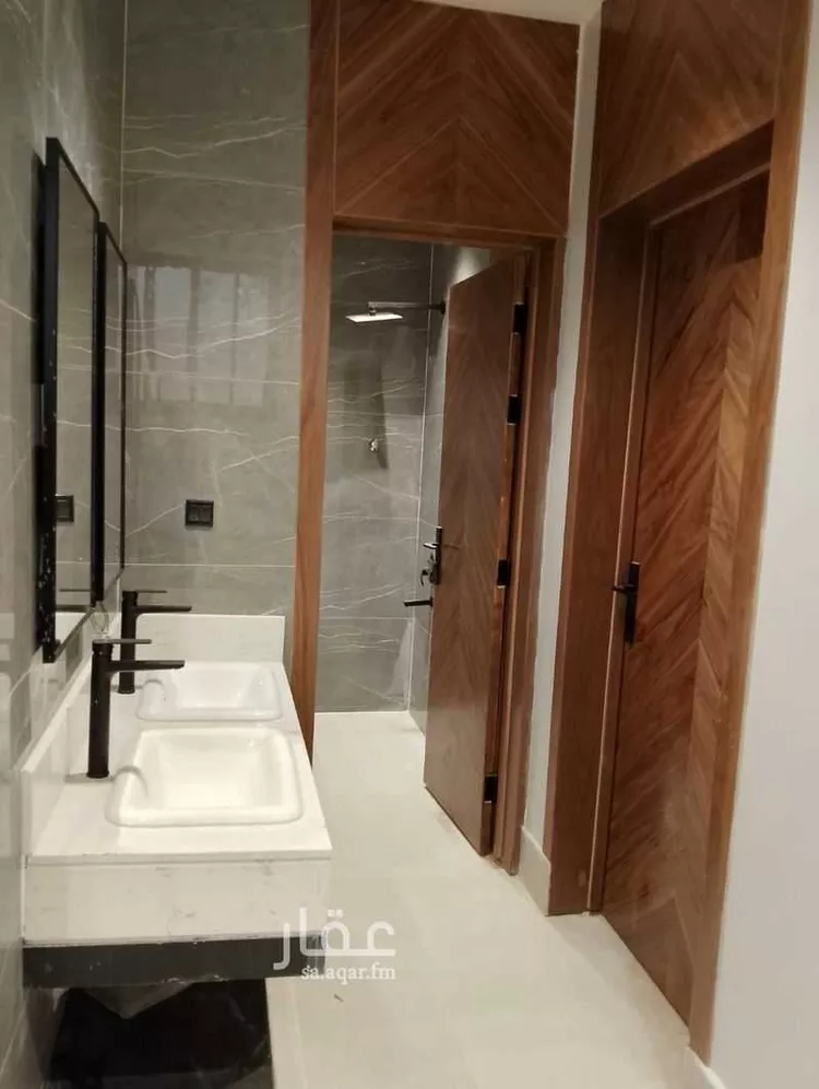 Villa for Sale in Riyadh Okaz 17