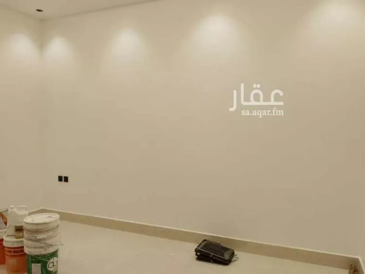 دور للبيع في شارع مسلم, حي بدر, مدينة الرياض, منطقة الرياض صورة 5