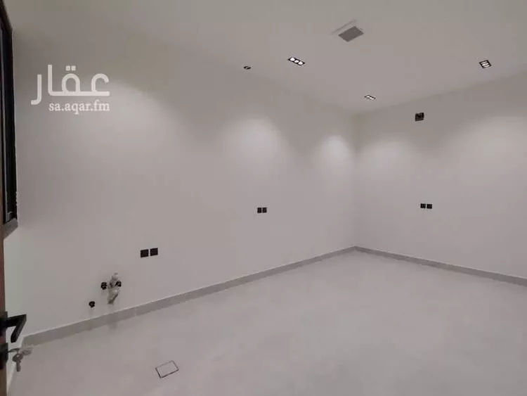 Floor for Sale in Riyadh Tuwaiq 9