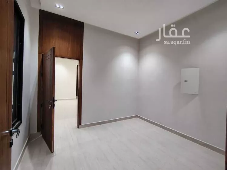 دور للبيع في شارع إبراهيم الخزرجي, حي عكاظ, مدينة الرياض, منطقة الرياض 7