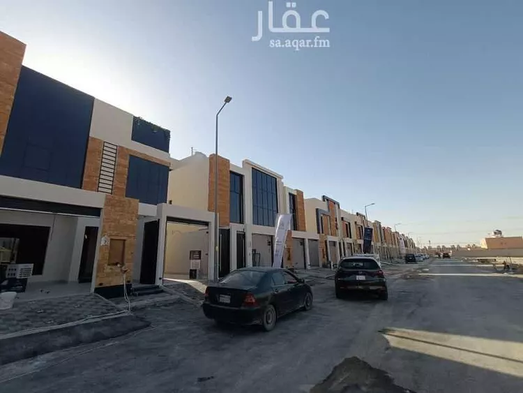 فيلا للبيع في شارع النفوذ, حي عكاظ, مدينة الرياض, منطقة الرياض