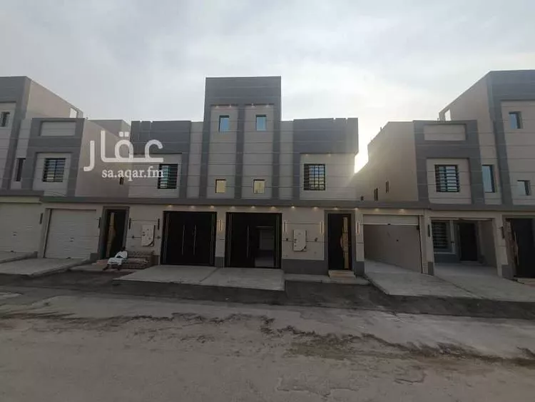 دور للبيع في شارع مسلم, حي بدر, مدينة الرياض, منطقة الرياض صورة 2