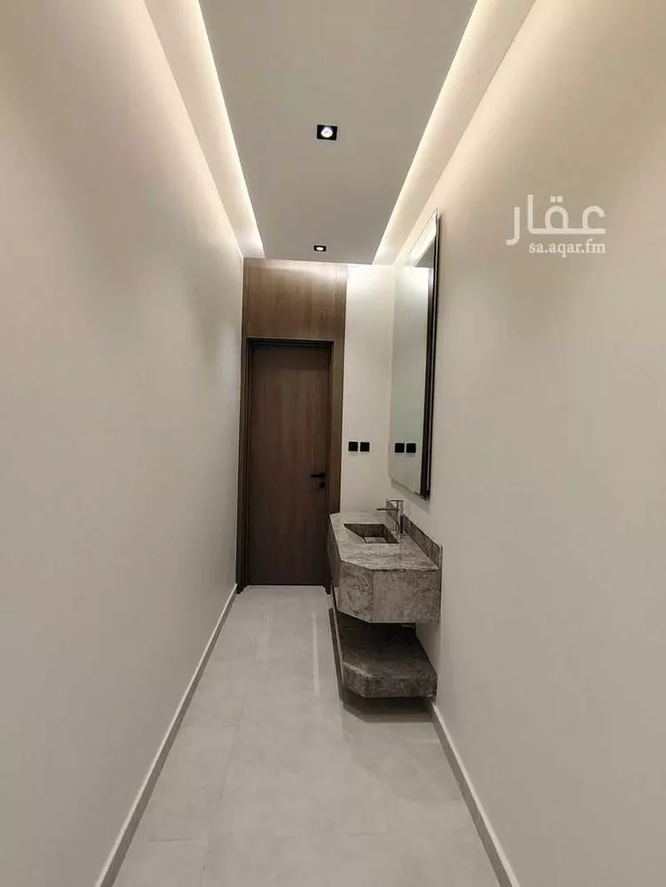 دور للبيع في شارع طريق النفود, حي عكاظ, مدينة الرياض, منطقة الرياض 14