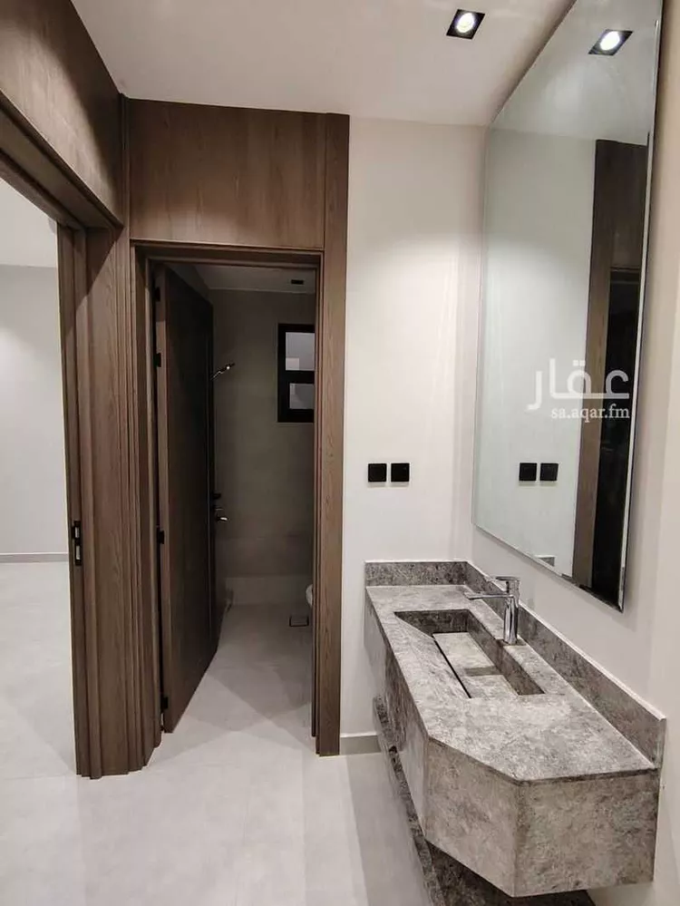 دور للبيع في شارع طريق النفود, حي عكاظ, مدينة الرياض, منطقة الرياض 12