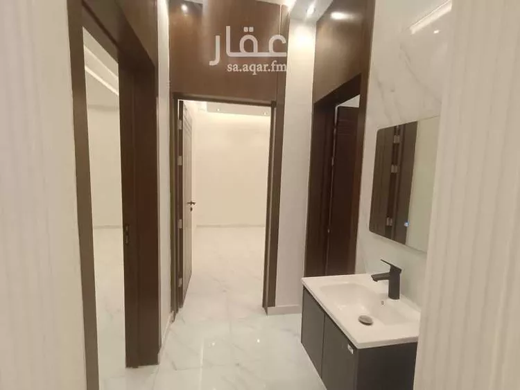 دور للبيع في شارع مسلم, حي بدر, مدينة الرياض, منطقة الرياض صورة 5