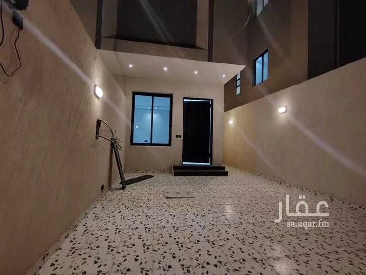دور للبيع في شارع محمد بن احمد بن الضياء, حي عكاظ, مدينة الرياض, منطقة الرياض 6