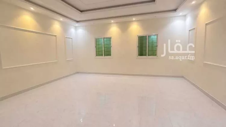 فيلا للبيع في شارع جبل المشايخ, حي القادسية, مدينة الرياض, منطقة الرياض صورة 2